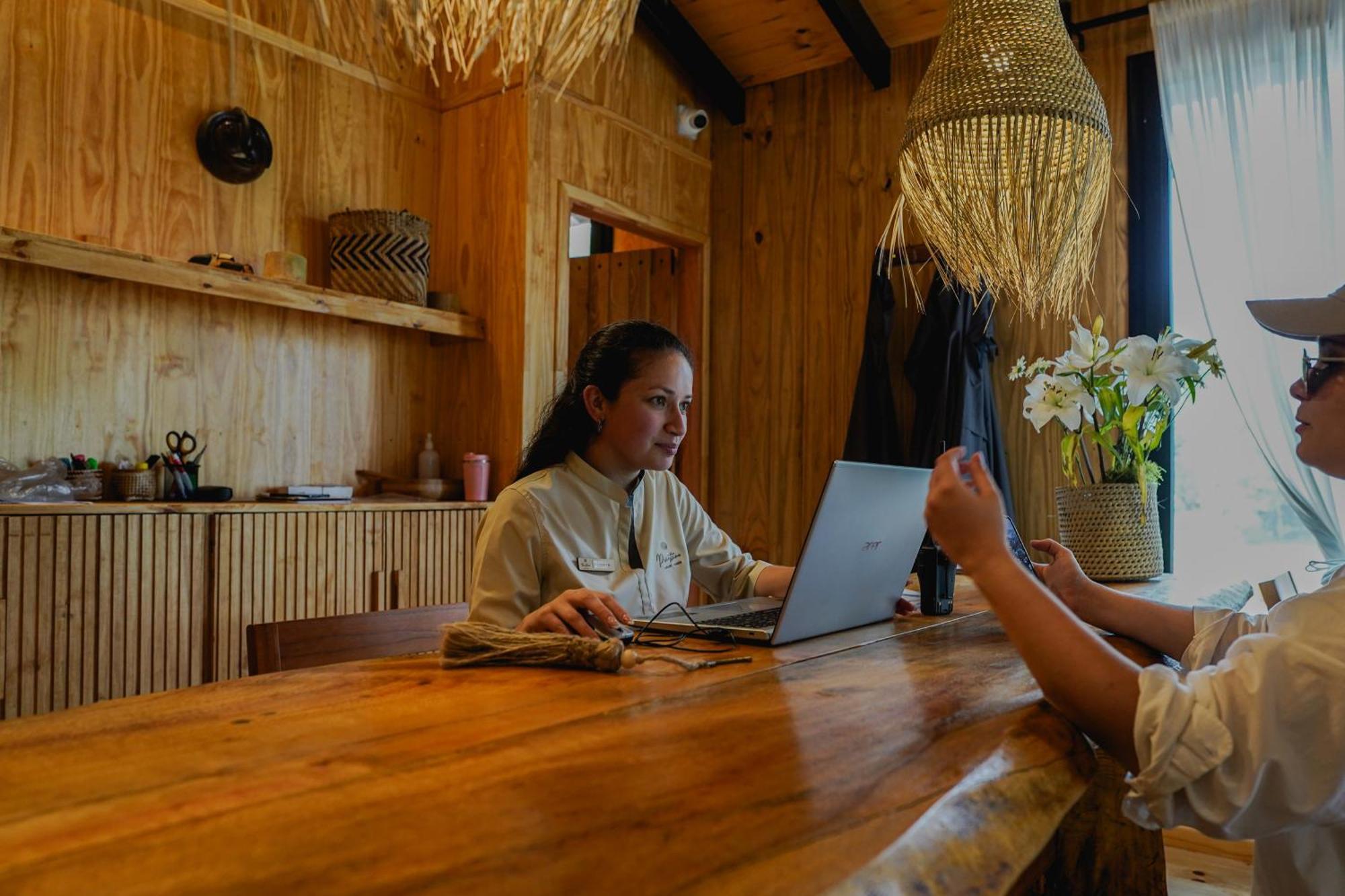 Reserva Natural Iguazu - Pristine Luxury Camp Puerto Libertad Eksteriør billede